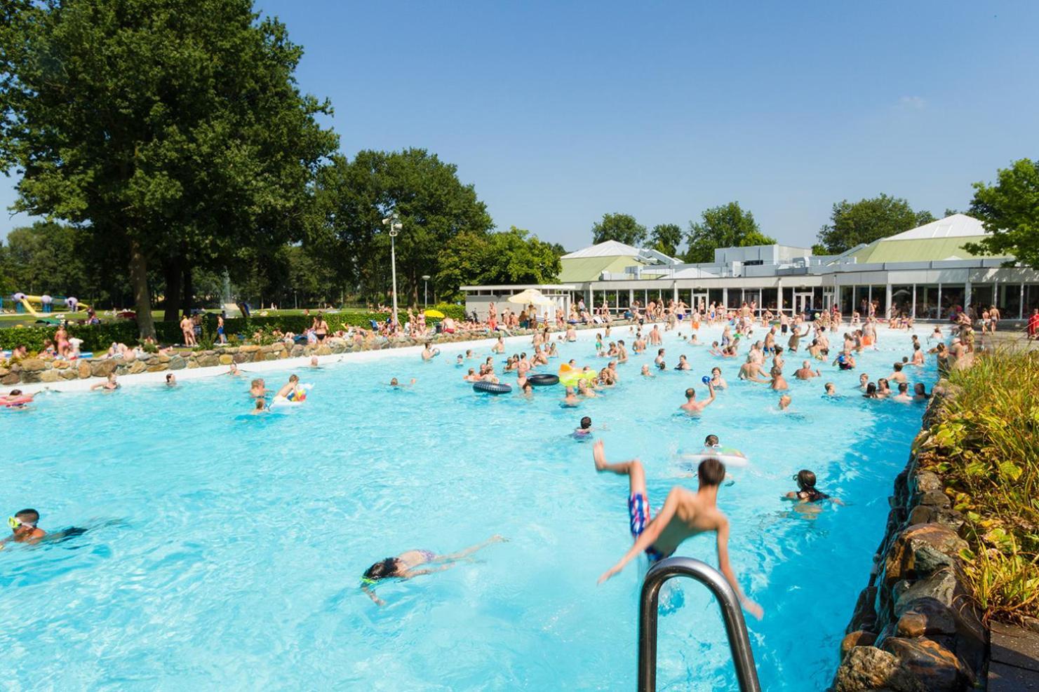 Recreatiepark De Leistert Hotel Roggel Ngoại thất bức ảnh